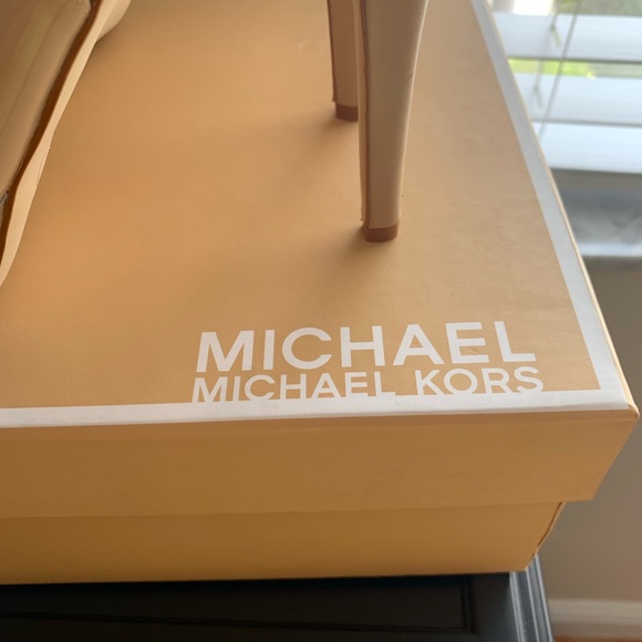 MICHAEL Michael Kors York Sling Heel in Nude - Picture 5 of 6